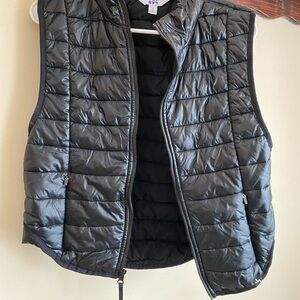 JoyLab Black Quilted Vest